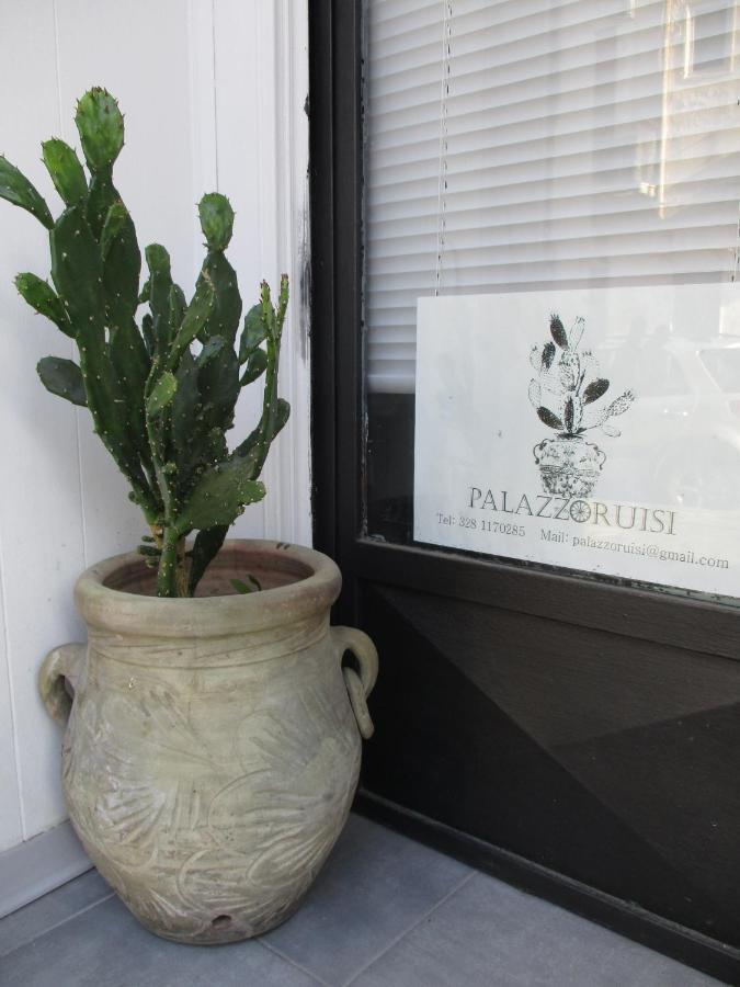 Bed and Breakfast Palazzo Ruisi Scordia Exterior foto